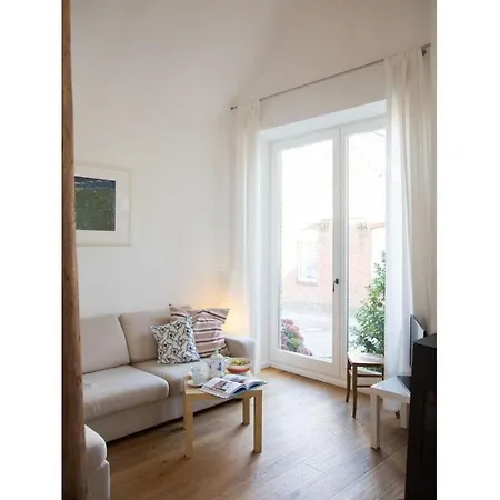 Semesterbostad Old Bakery - Former Stable *